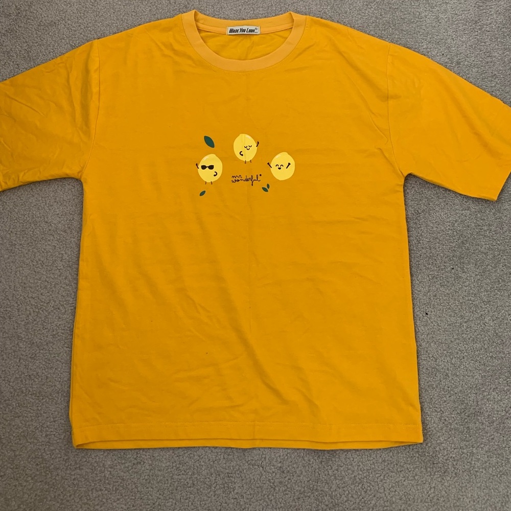 Yellow T shirt